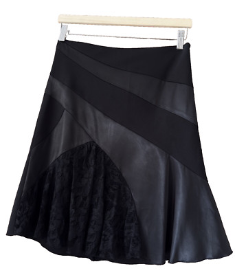 Morgan de Toi Skirt   Y2K Gothic Vampirecore   Ruffle Hem   Side Zip   36/38