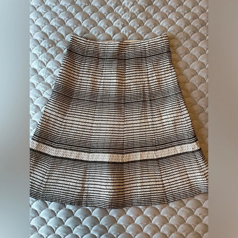 Falda Club Monaco línea a talla 6 Foto 4 de 4