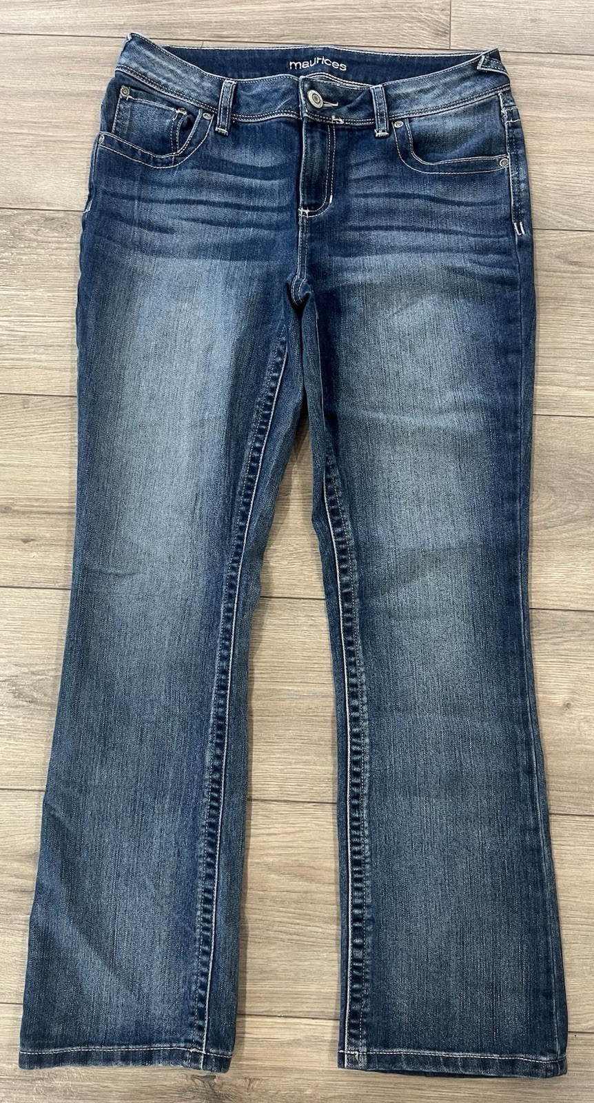 Maurices Jeans Women’s Size 6 Short Straight Mid Rise Medium Wash