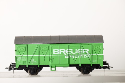 Roco H0 Gedeckter Güterwagen DB 154 5 014-9 Gos  BREUER Spedition  grün (352697) | Condition: Gebraucht