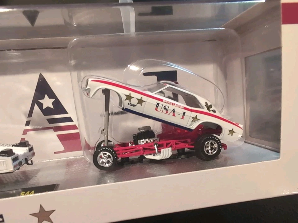 M2 USA-1 Bruce Larson 1973 Chevrolet C30 Hauler/1969 Camaro Funny Car S44 25-19 - Image 3 of 4