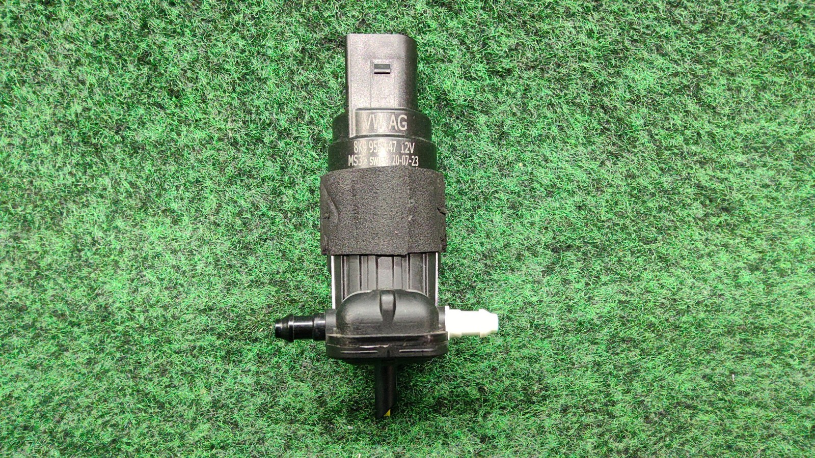 2019-2025 Audi Q3 Quattro Windshield Washer Pump Oem 1k6955651 / 8k9955647
