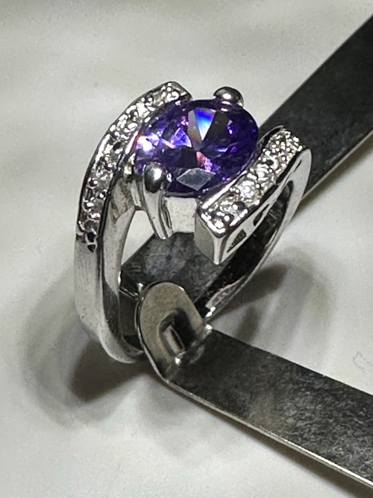 Solid 10k white gold dress ring featuring an oval… - image 2