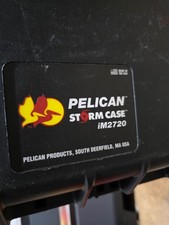 Pelican Storm IM2720 rolling case with Foam - Excellent Condition - Pickup only