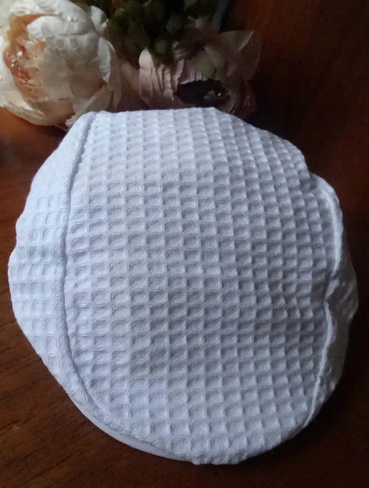 Gorra plana de verano con gofres blancos 100% algodón hecho en el Reino Unido 6-12-18-24 mths Foto 3 de 4