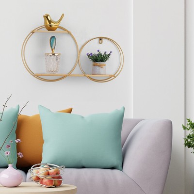 throw pillow display rack