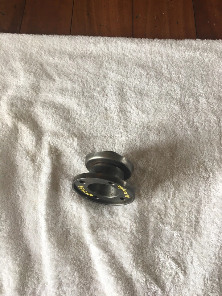 Jeep Wagon Truck Spicer Dana 18 caja de transferencia acoplamiento brida yugo Foto 2 de 4