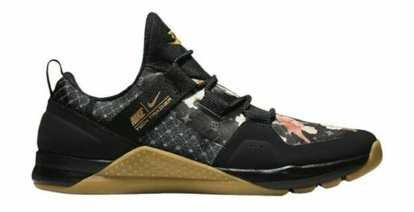 ab nike tech trainer
