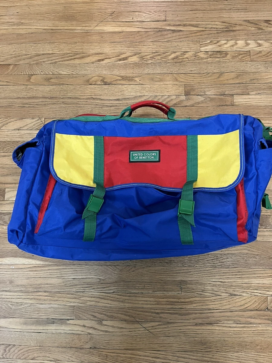 Update more than 132 benetton duffle bag 90s best - 3tdesign.edu.vn