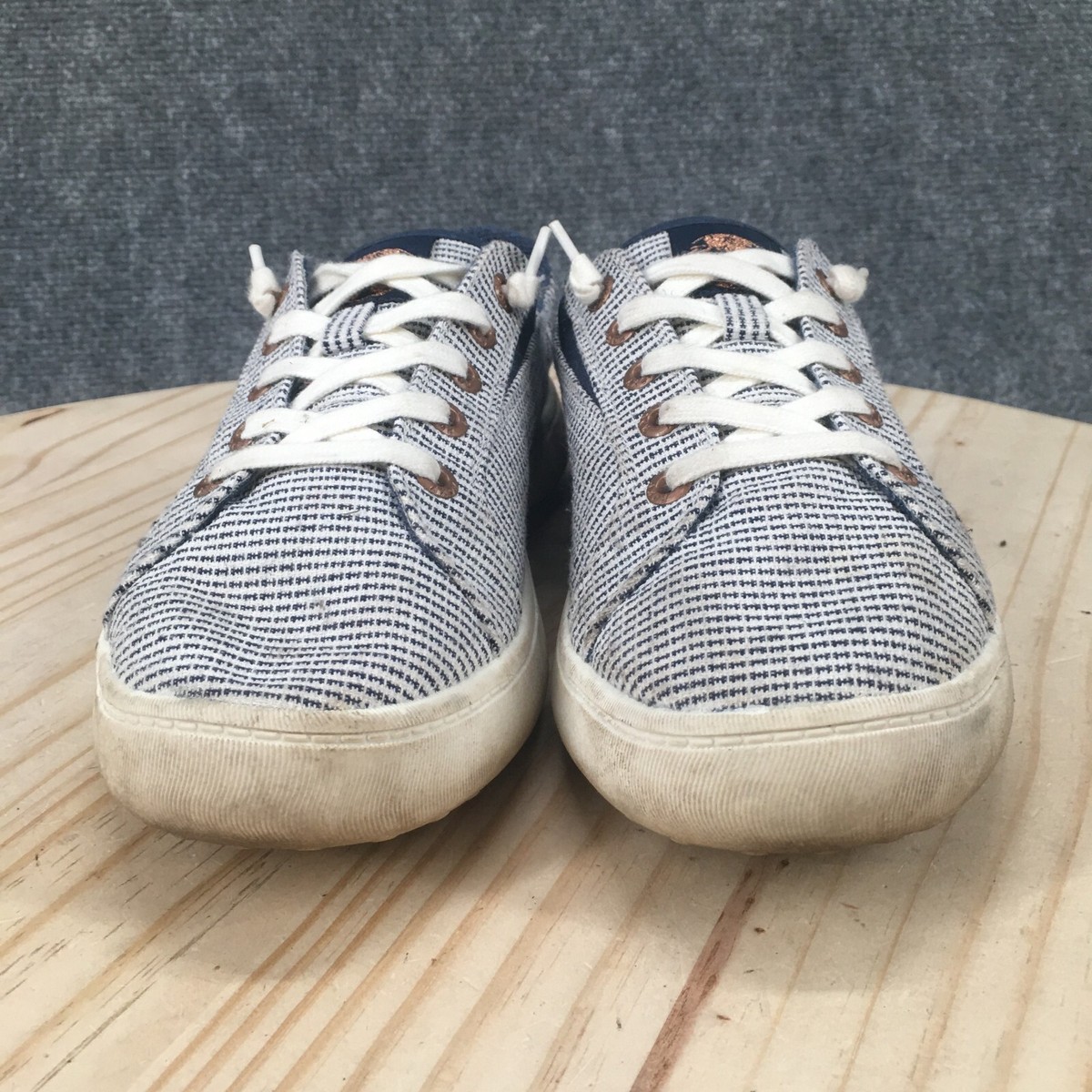 Roxy Shoes Womens 8.5 Walking Sneakers Blue Striped Lace Up Low