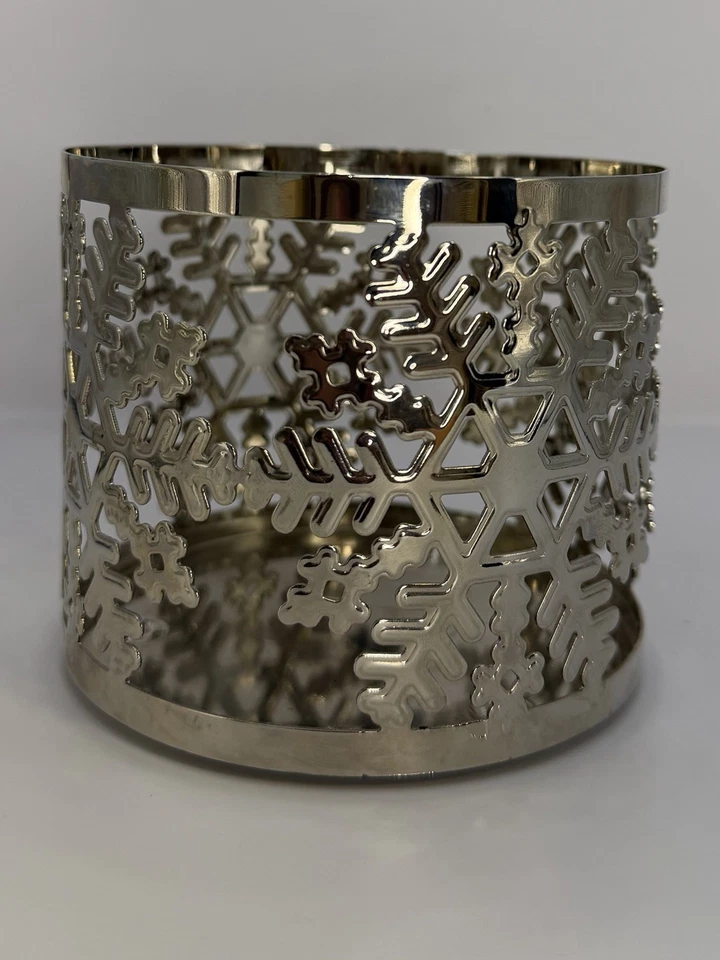 Bath Body Works 3 wick Candle Holder silver Tone Snowflakes Winter Christmas - Image 3 of 4
