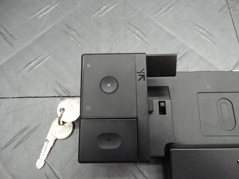 Lenovo ThinkPad Pro Dock SD20F82751 con teclas incluidas Foto 3 de 4