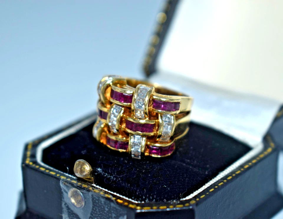 Anillo de cóctel Jumbo 18k VS1 diamantes y rubí 16,8 g talla 5,5 Foto 3 de 4