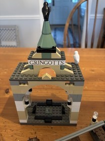 LEGO Harry Potter 4714 Gringotts Bank - Complete