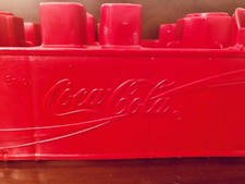 Coca-Cola 2L caisse en plastique rouge 8 pièces Rehrig Pacific Co. Huskylite logo en relief