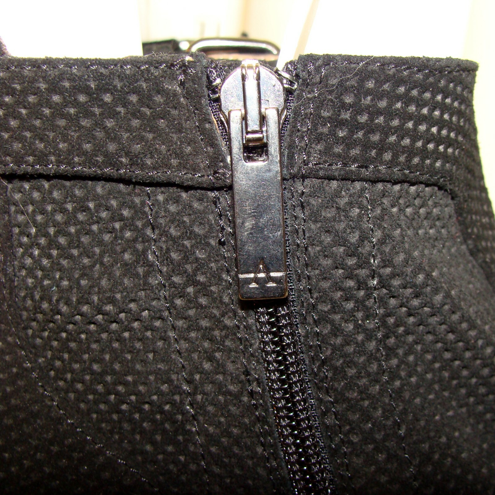 Picture 5 of 12