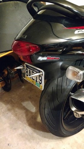 2 picos de matrícula cromados atornillados en motocicleta debajo eliminador de cola - Imagen 2 de 3