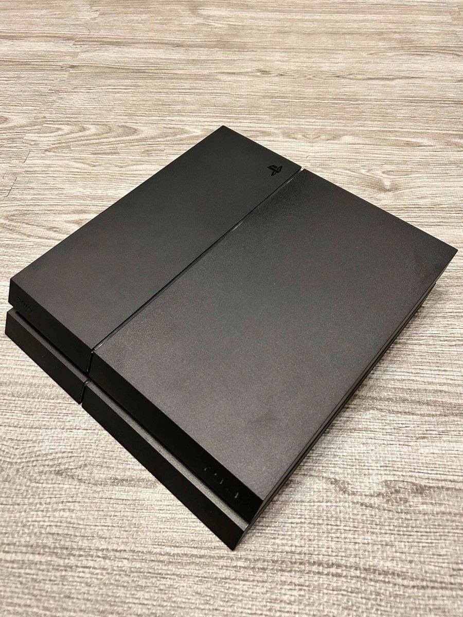 Sony PlayStation 4 Original PS4 CUH-1200A 500GB Jet Black Set