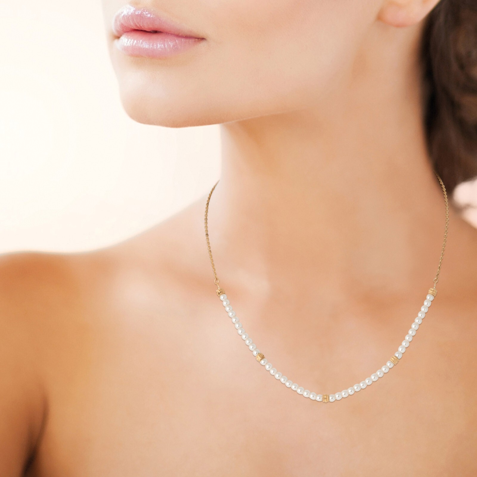 Collier Chaine en Plaqué Or avec Perles pour Sublimer vos Tenues de Soirée