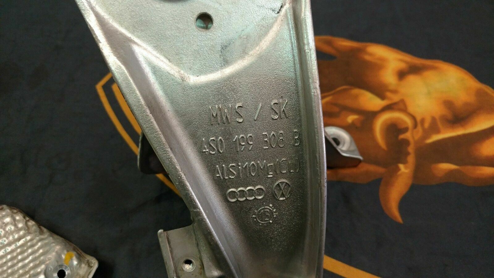 LAMBORGHINI HURACAN PASSENGER RIGHT SIDE ENGINE MOTOR MOUNT BRACKET OEM 