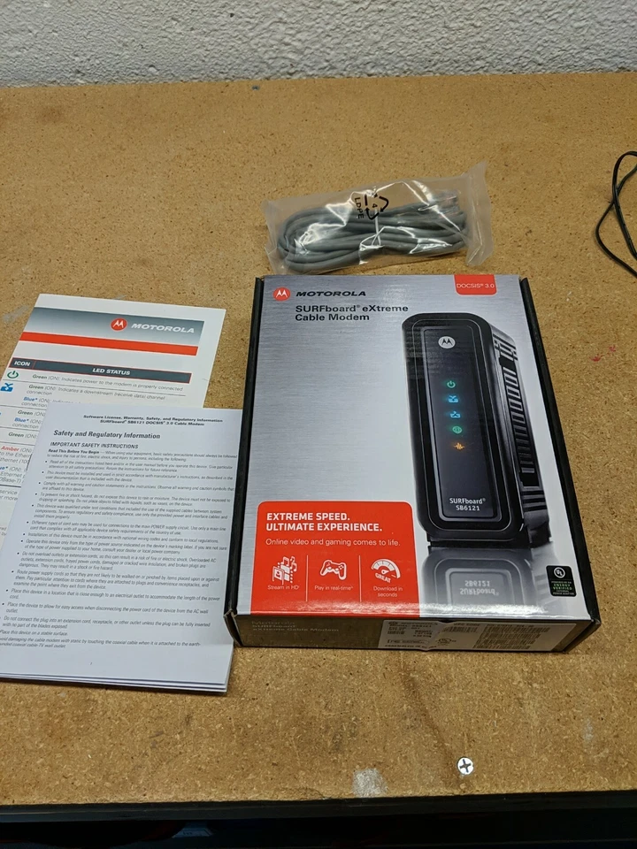 Motorola SURFboard SB6121 (575319-019-00) 160 Mbps - Image 4 of 4