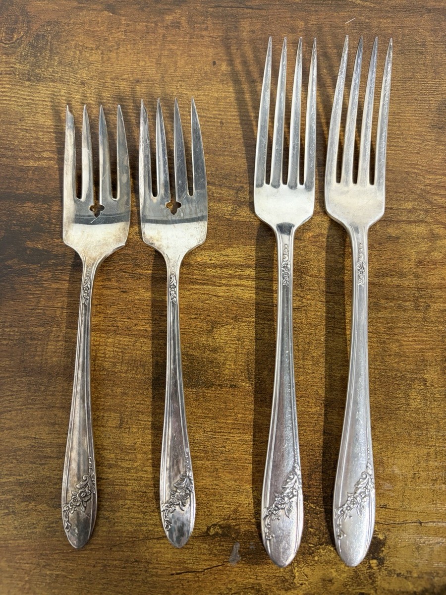 Oneida Community Tudor Plate Silver-Plated Forks Set of 4 Ornate