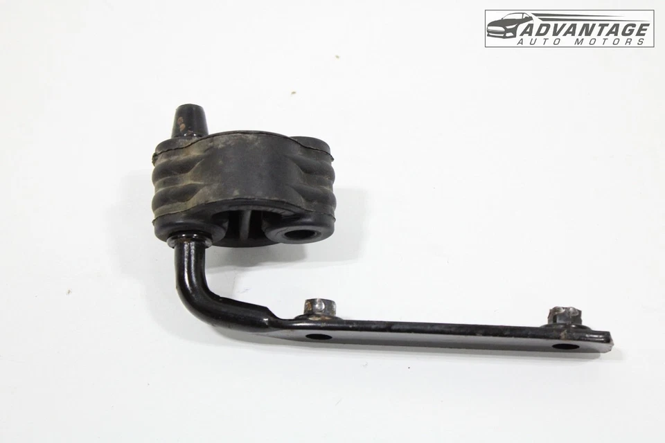 Chevrolet Colorado 2016-2022 2,5 L tubo de escape intermedio aislador suspensión OEM Foto 3 de 4