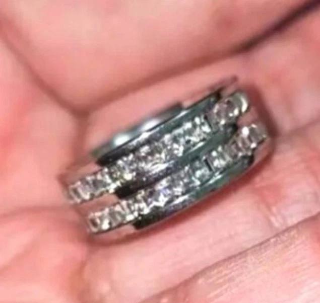 316 Stainless Steel Shiny unisex Ring Inlaid Simulated diamond Ring, Suitable... - Image 4 of 4