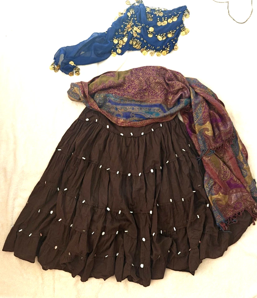 DISFRAZ GITANO PARA MUJER TALLA 6...FALDA, BUFANDA Y CABEZA NUEVA Foto 3 de 4