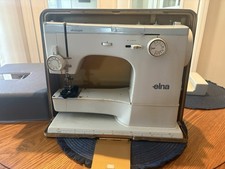 Macchina da cucire Swiss Made Elna Super 62c con pedale, custodia e 10 camme