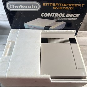 Nintendo NES Console Control Deck Mario Trilogy 1 2 3 Games Bundle Original Box