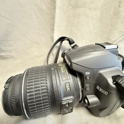 Nikon D3000 Digital SLR Camera 10.2MP 3x Zoom Autofocus Black w/ 2