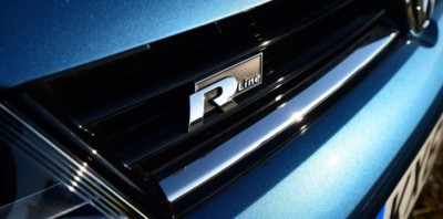 Original Volkswagen VW Tiguan R-Line Schriftzug Kühlergrill Emblem 5NA853957