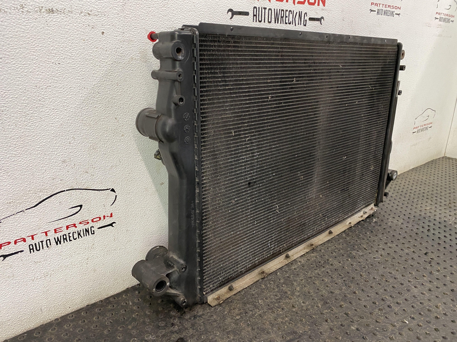 08-16 MASERATI GRANTURISMO 4.2 AT ENGINE WATER RADIATOR COOLER ID 223561