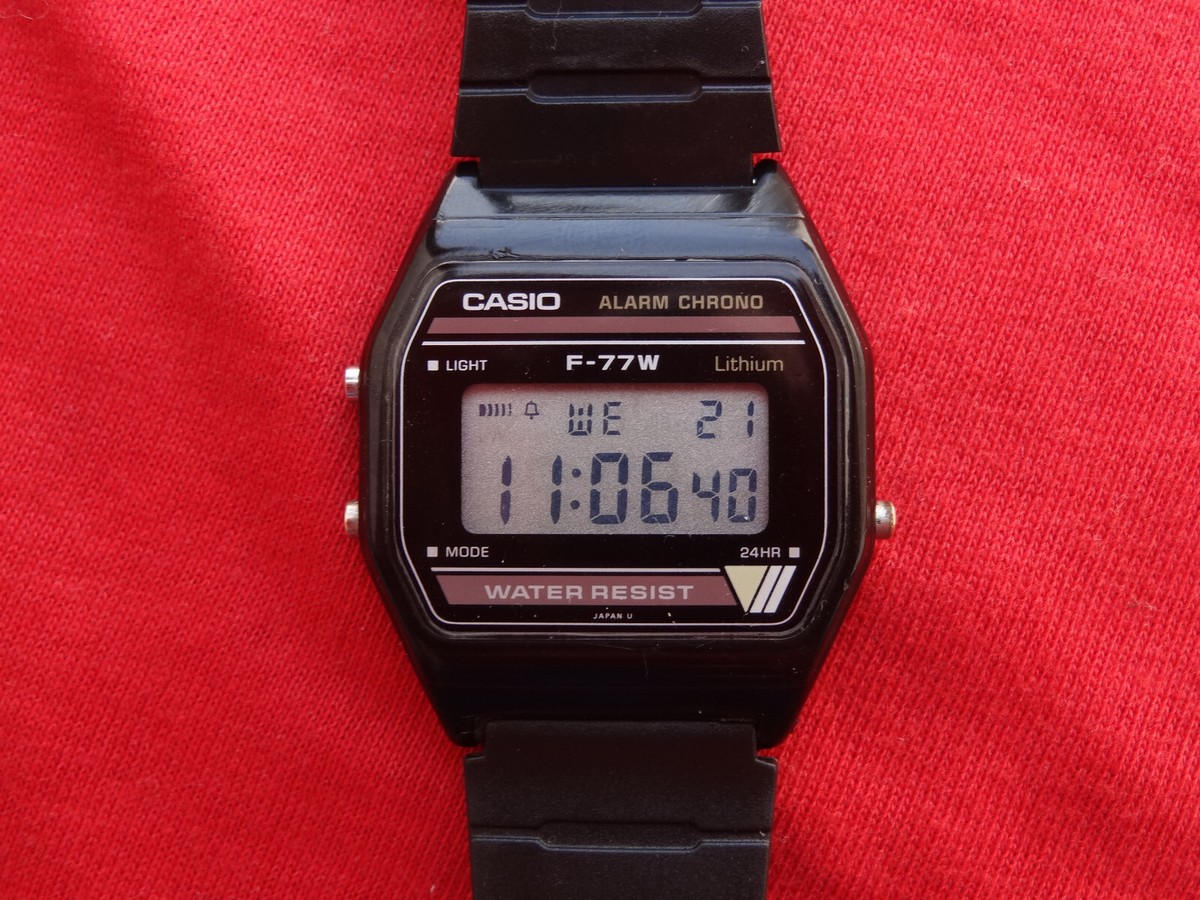 a*w様 CASIO F-77W デジタル腕時計 ビンテージ ✪ Vintage & Rare CASIO F-