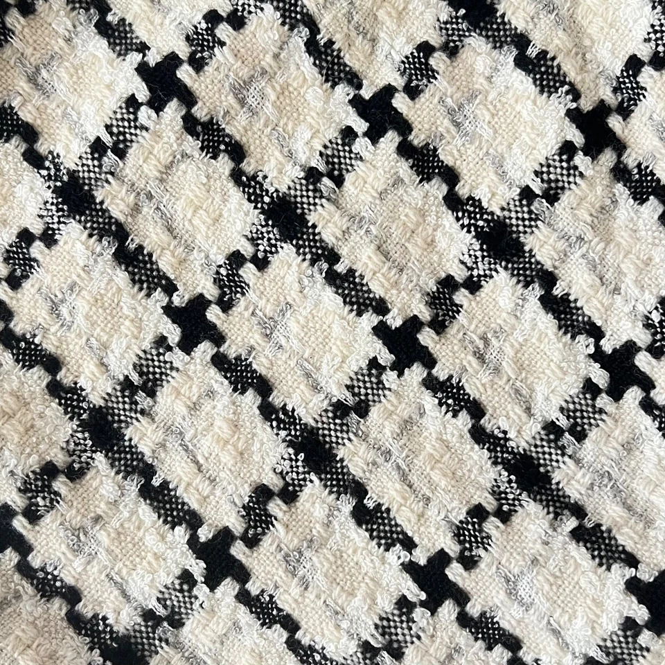 Saia lápis xadrez White House Black Market feminina tamanho 6 tweed branco - Imagem 3 de 4