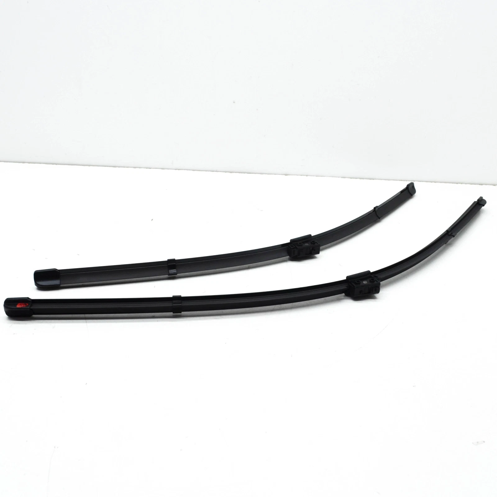 Mercedes-Benz ワイパーブレード A1678209501 新品 s-l1600.webp
