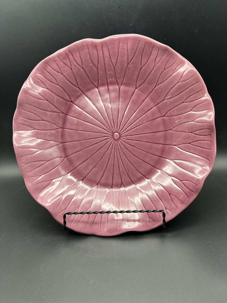 Vintage Metlox Poppytrail Vernon Lotus Plum Chop Plate 12 3/8” Scalloped Leaf