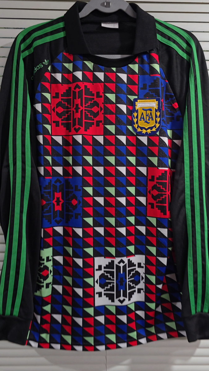 Goalkeeper Argentina - ITALIA 90 - GOYCOCHEA # 12 - XL (Run Small