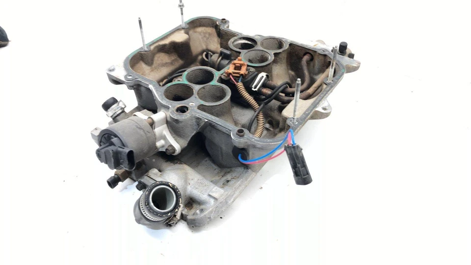 92-95 S10 Blazer Colector de admisión inferior Inyector de combustible Araña CPI Puerto Central 4.3 Foto 4 de 4