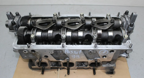 Zylinderkopf links Nockenwellen 059103373D VW Passat 3B 2.5 TDI V6 AFB Bj.99