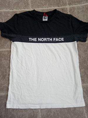 Northface weiß/schwarzes T-Shirt Jungen Gr. XL