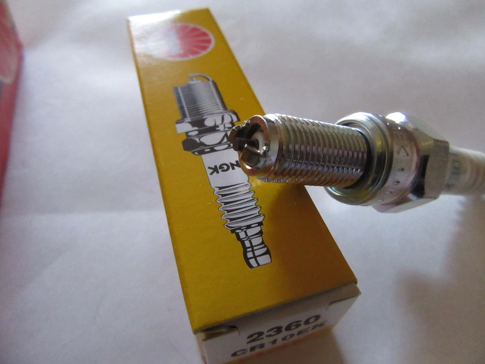 4 Bougies NGK CR8EK Pour Suzuki Gsf Bandit S 650 2005 2006