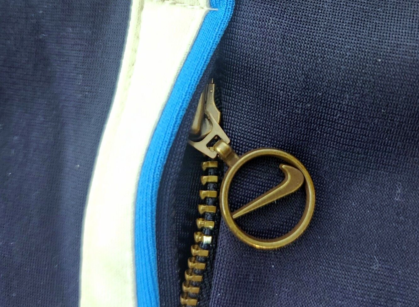 Foto 17 di 17