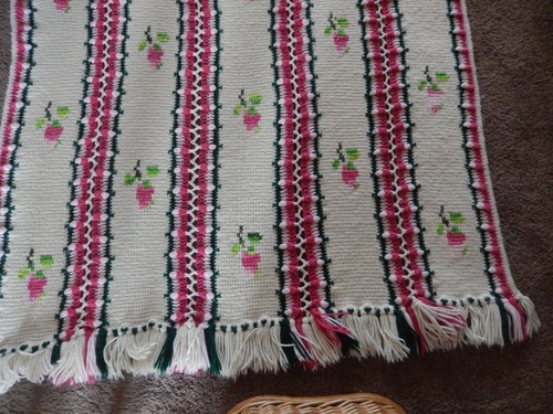 Vintage Handmade Knit Crocheted Blanket Afghan 65'' X 45'' STRIPES PINK FLOWERS - Picture 4 of 12