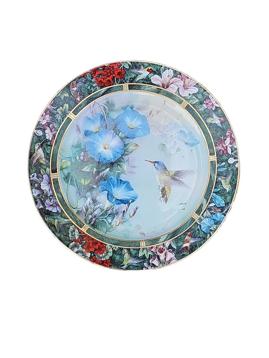 Lena Liu The Violet Crowned Hummingbird