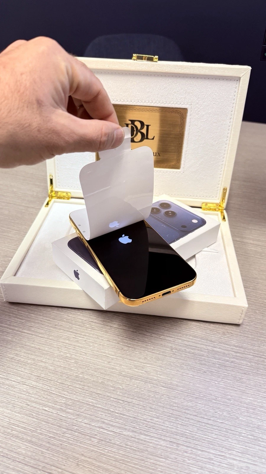Custom 24K Gold iPhone 17 Pro Max 2TB — Diamond Engraved, Unlocked thumbnail 12