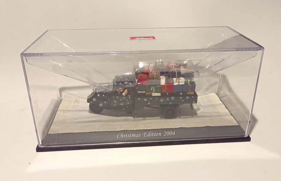 SCHUCO CHRISTMAS EDITION 1:43 - Tempo Flatbed Truck Christmas 2004 - Immagine 3 di 4
