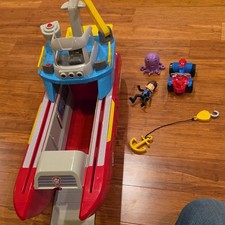 PAW Patrol Sea Patroller with figures