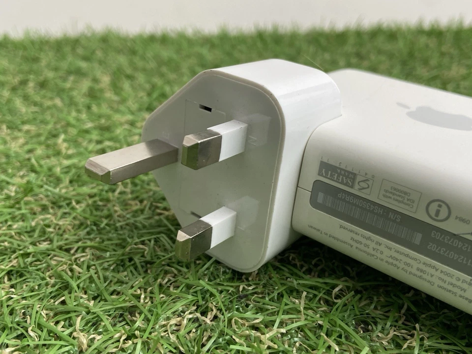 Apple Airport Express A1088 (UK Plug) Wifi Base Station (C248) - Image 3 of 4